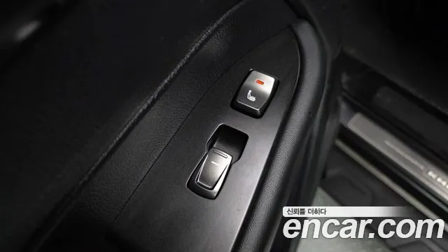 KGM Rexton 2021 thumb 9