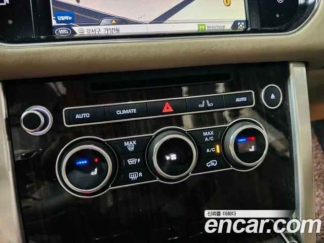 Land Rover Range Rover 2015 thumb 12