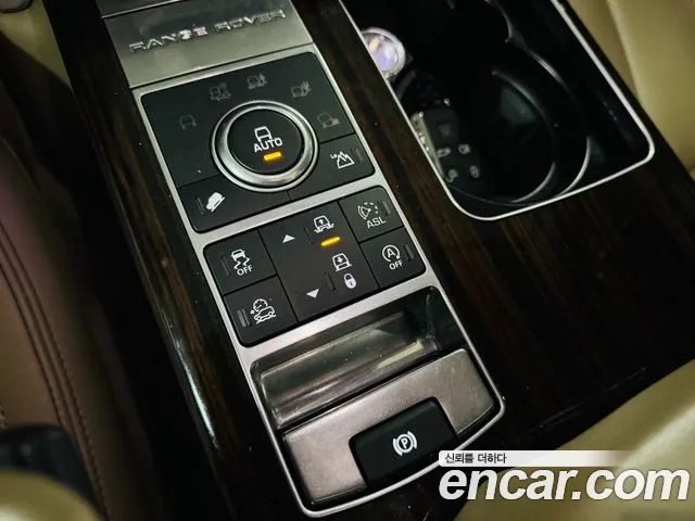 Land Rover Range Rover 2015 thumb 7