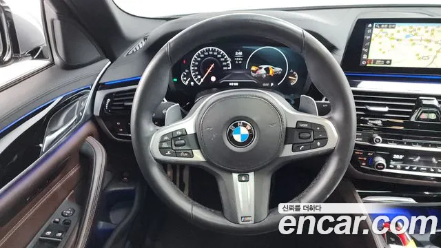BMW 5 серии 2019 thumb 7