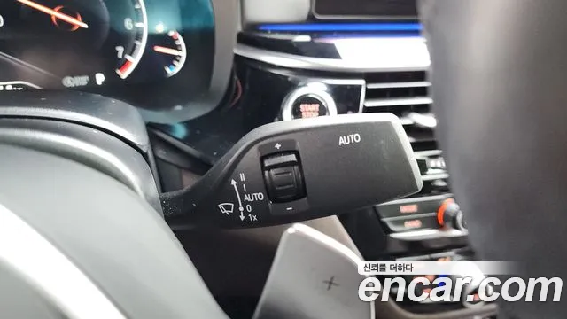BMW 5 серии 2019 thumb 12
