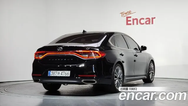 Hyundai Grandeur 2017 thumb 10