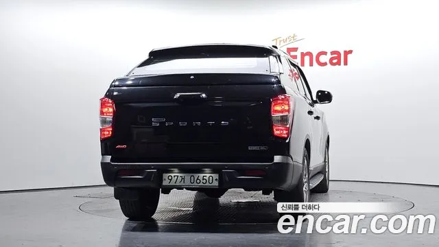 KGM Rexton 2018 thumb 2