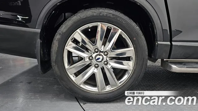 KGM Rexton 2018 thumb 3