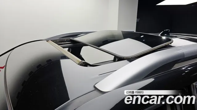 KGM Rexton 2018 thumb 10