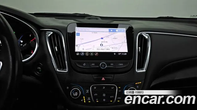 Chevrolet Malibu 2019 thumb 2