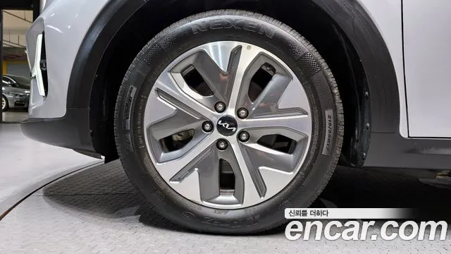 Kia Niro Plus 2022 thumb 12