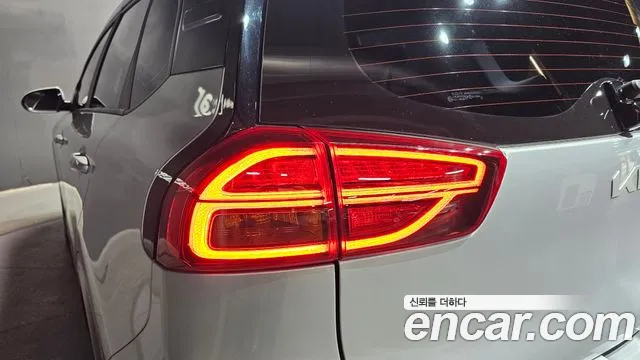 Kia Niro Plus 2022 thumb 6