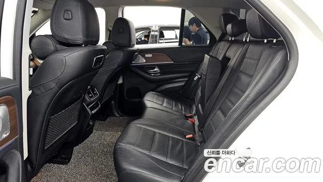 Mercedes-Benz E-Класс 2019 thumb 2