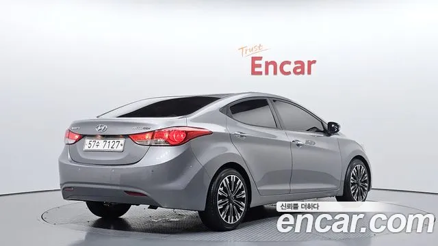 Hyundai Avante 2011 thumb 10