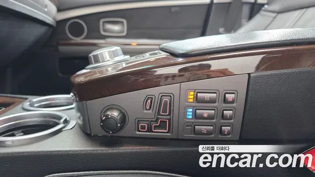 BMW 7 серии 2006 thumb 8