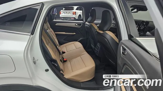 Renault Arkana 2025 thumb 2