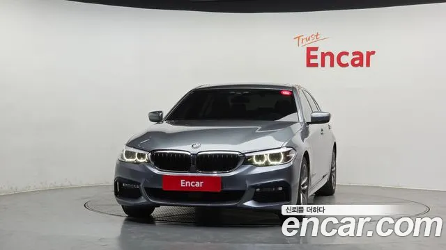 BMW 5 серии 2017 thumb 6