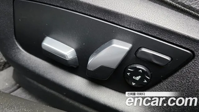 BMW 5 серии 2017 thumb 9