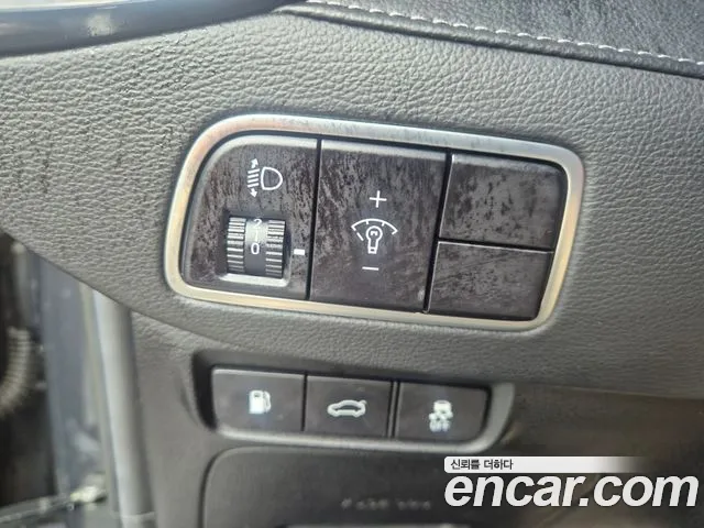 Hyundai Grandeur 2017 thumb 5