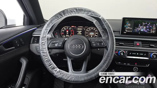 Audi A4 2019 thumb 4