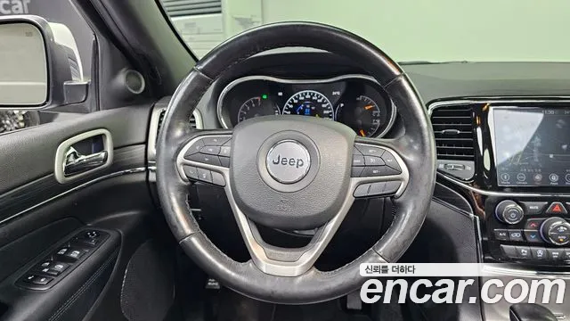 Jeep Grand Cherokee 2021 thumb 2