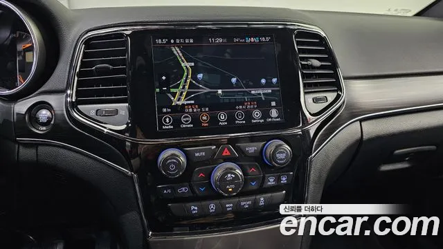 Jeep Grand Cherokee 2021 thumb 12