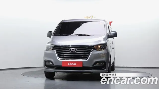 Hyundai Staria 2018 thumb 2
