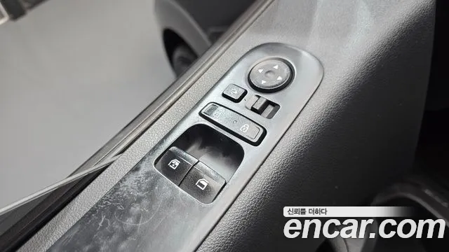 Hyundai Staria 2022 thumb 7