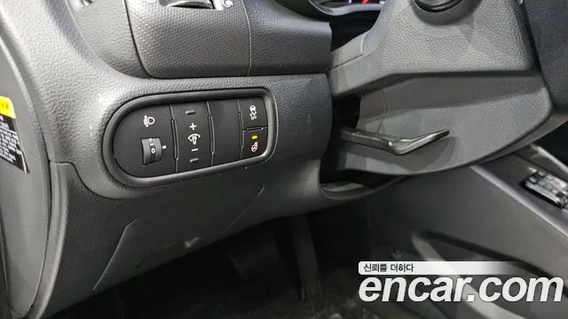 Kia K3 2016 thumb 10