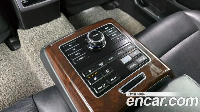 Hyundai Equus 2013 thumb 8