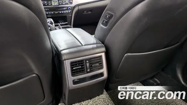 Hyundai Equus 2013 thumb 10