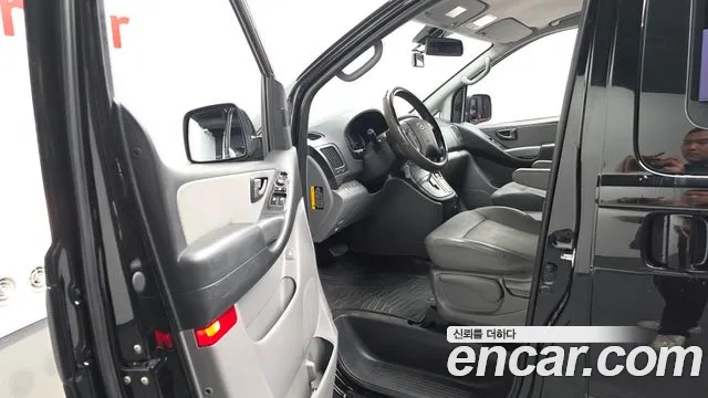 Hyundai Staria 2016 thumb 5