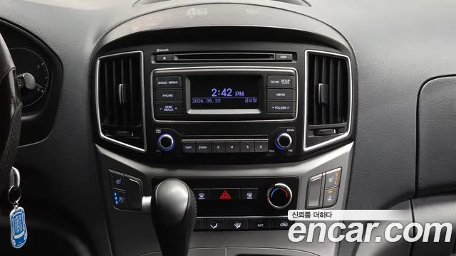 Hyundai Staria 2016 thumb 6
