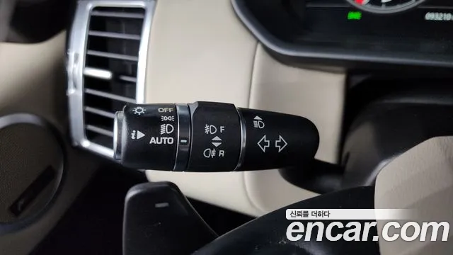 Land Rover Discovery 2019 thumb 4