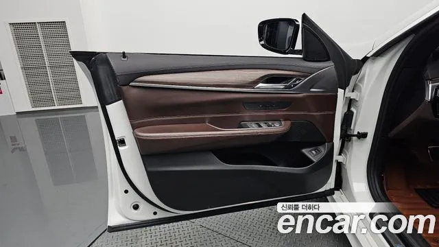 BMW 6 серии Gran Turismo 2019 thumb 7