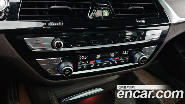 BMW 6 серии Gran Turismo 2019 thumb 10