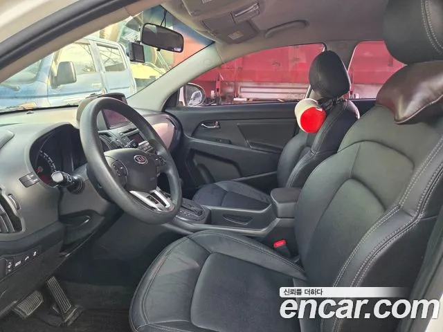 Kia Sportage 2011 thumb 11