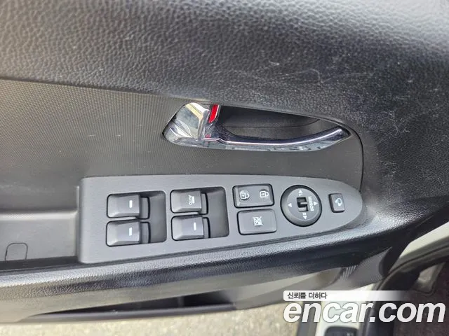 Kia Sportage 2011 thumb 10