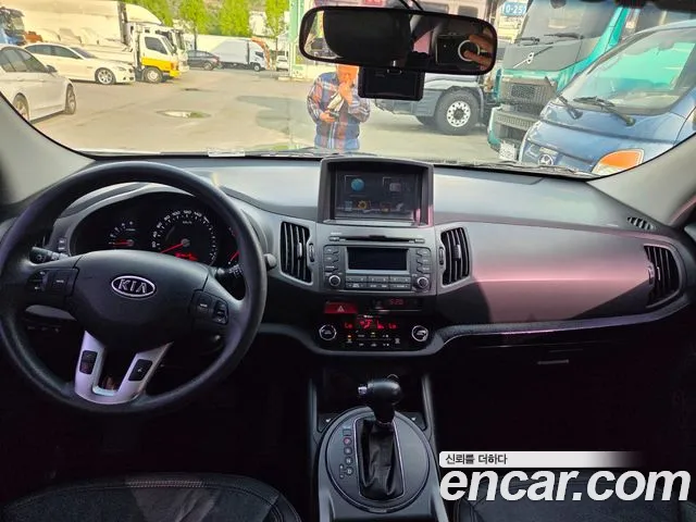 Kia Sportage 2011 thumb 8