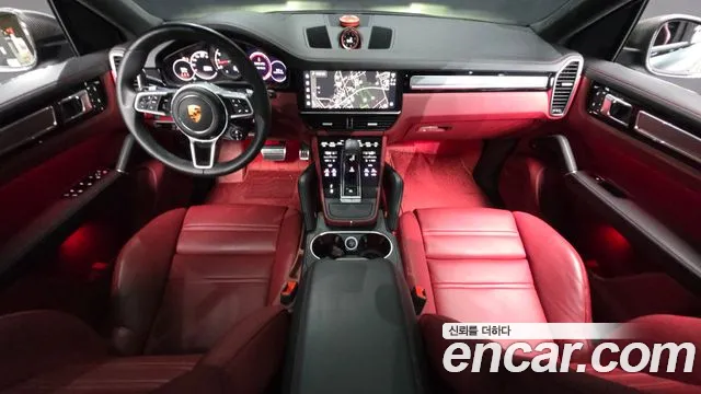 Porsche Cayenne 2023 thumb 7
