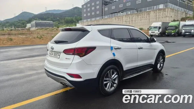 Hyundai Santafe 2015 thumb 9