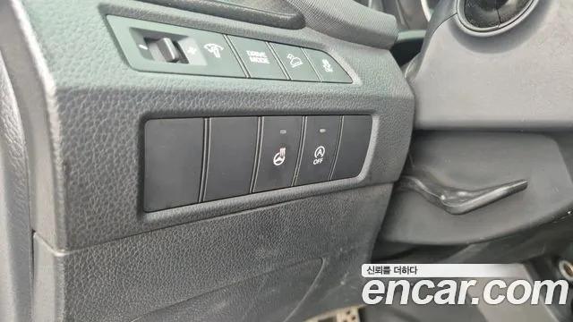 Hyundai Santafe 2015 thumb 11