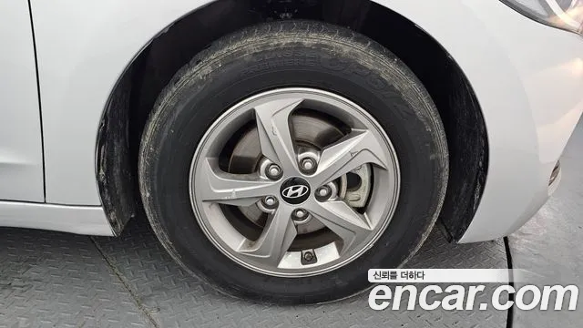 Hyundai AD 2017 thumb 6