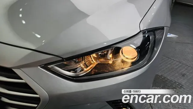 Hyundai AD 2017 thumb 11