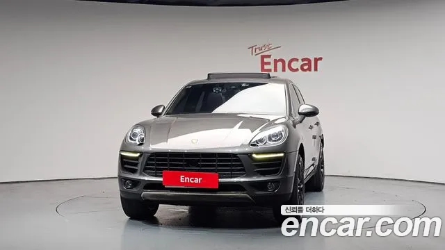 Porsche Macan 2014 thumb 3