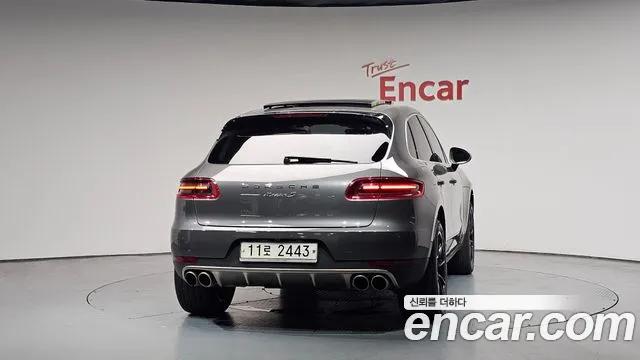 Porsche Macan 2014 thumb 5