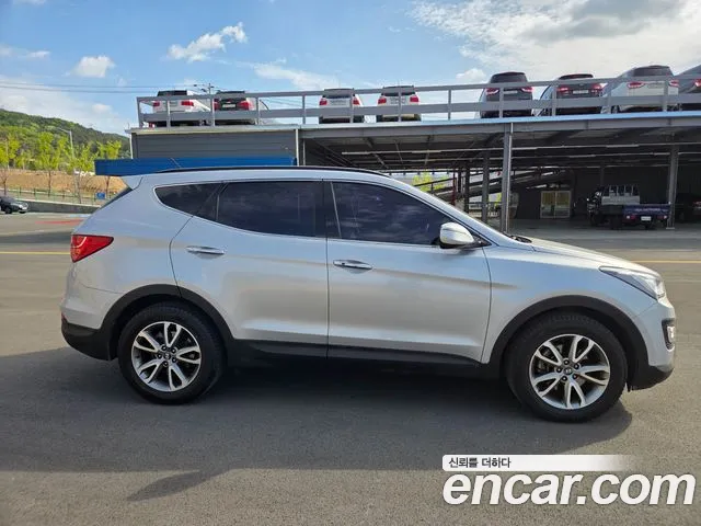 Hyundai Санта Фе 2012 thumb 6