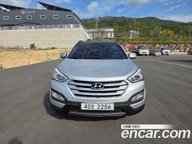 Hyundai Санта Фе 2012 thumb 3