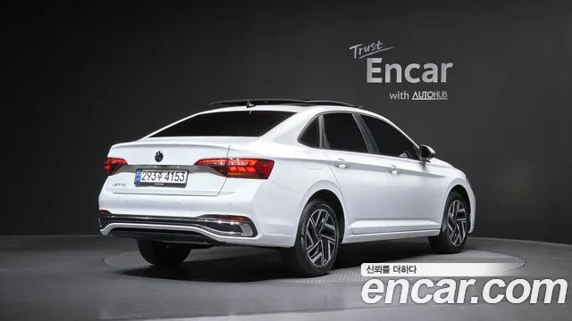 Volkswagen Jetta 2023 thumb 9