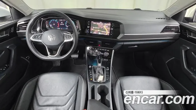Volkswagen Jetta 2023 thumb 2