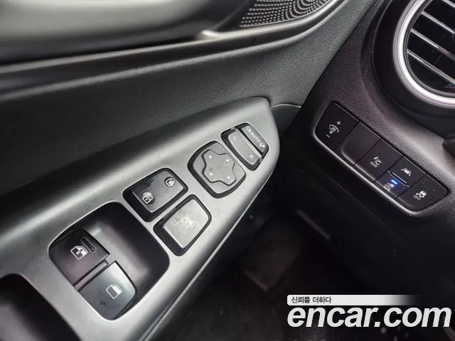 Hyundai Kona 2018 thumb 7