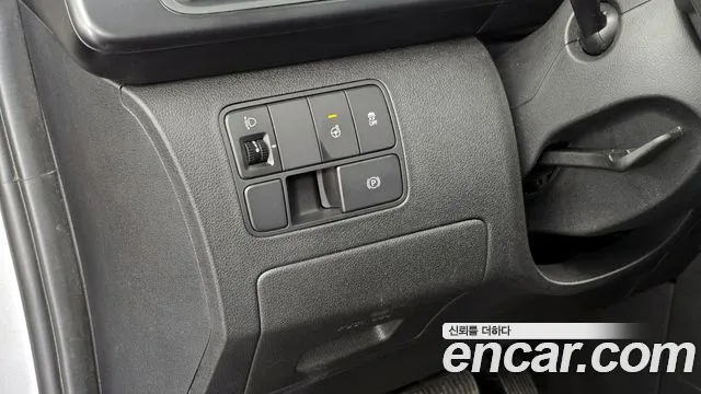 Hyundai Staria 2022 thumb 12