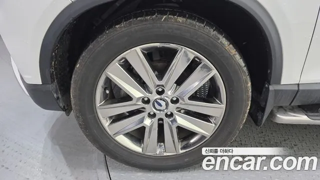 KGM Rexton 2018 thumb 12