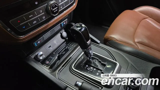 KGM Rexton 2018 thumb 3